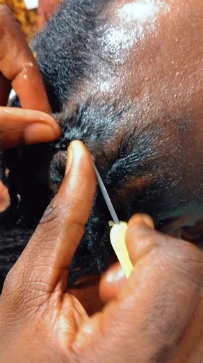 How to Style Dreadlocks: Tips and Tricks