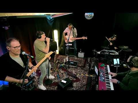 Ouwe Jongens Krentebrood Band - Sphinx (cover Di-rect) Repetitieruimte