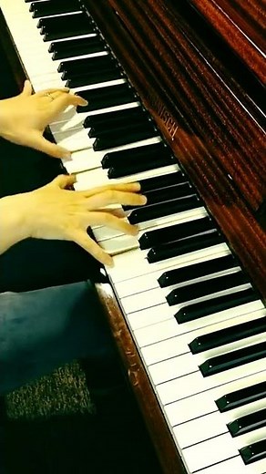 Top Gun 2: Maverick. Hold my hand. Soundtrack on piano