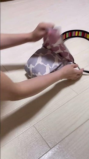 ふろしきとヘアゴムで作る「カメララップ」