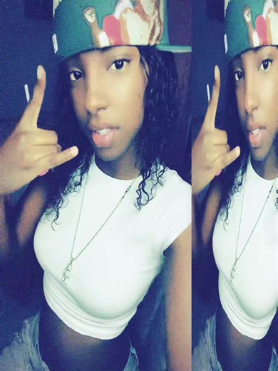 Videos de 𝓘𝓼𝓪𝓚𝓲𝓽𝓽𝔂🎀ྀིྀི . (@lindsey_isabella) con “EVERYWHERE I GOOO - Kayla”