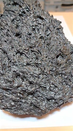 LAVA Science: Icelandic Lava from the 2024 Sundhnukur Eruptions on the Reykjanes peninsula #rocks