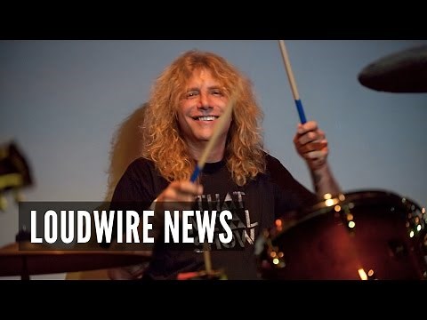 Steven Adler Performs With Guns N' Roses in Cincinnati