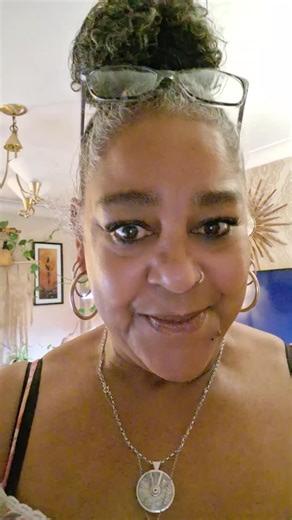 Caught singing in the shower 🚿 😱😍🤪😭😭😭😭 #scousetiktok #scousearldbird #liverqueens #demonhunters #golden @UNDY