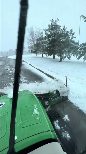 Slushy Snow Plowing John Deere 4066r Metal Pless Combo #snowplow #snow