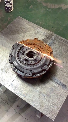 #Handheld Laser Rust Remover!#laserrustremoval#laserwelding