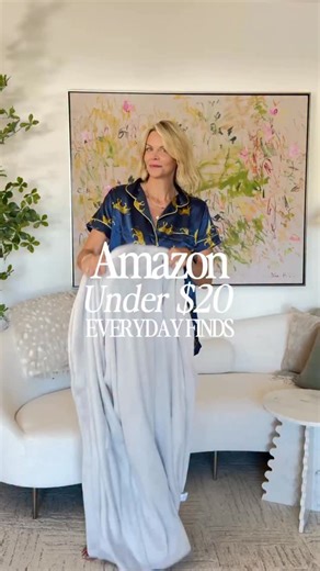 Affordable, aesthetic, and actually useful — sharing some of my favorite Amazon finds for everyday life that you might not have seen (all under $20!) *this plush robe is a great $20 alternative for the BF version - great gift idea! *this hair identifier spray is so useful for dermaplaning your face! *love this portable lint roller I keep in my purse *makeup remover pen! this is such a lifesaver when I get mascara on my lids - it keeps me from having to mess up the rest of my makeup and easy for 