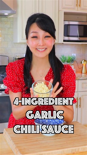 4-Ingredient Garlic Chili Sauce | 2 Minutes to Make! #Shorts
