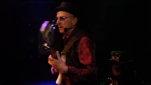 ▪ Glory days -Bruce Springsteen Tribute ▪ Rockin’ back to An Grianán after last year’s gig is the ultimate Bruce Springsteen tribute band, Glory Days. This incredible 6 piece band embodies the iconic living legend’s music and celebrates all his greatest hits! If you want to be part of a night celebrating Bruce Springsteen and the E Street band, join Glory Days at An Grianán. Saturday May 3rd Tickets >>> https://tinyurl.com/4t8fw8k7 | An Grianan Theatre