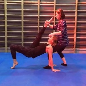 Forma coach @hanstandhan sporting our member Jo into the full manna position 😎👌💪 . . To get into the manna position even with a spot is quite an achievement! It requires excellent pike flexibility, wrist preparation, shoulder extension and the basic strength in each of these ranges. . . Why do we work these seemingly impossible positions? Besides the challenge and fun they provide, working towards the full repertoire of movements we use in our Gymnastic Fitness Syllabus takes the body pretty 