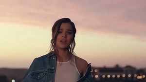 We can never tire of tuning into Hailee Steinfeld's #LetMeGo!👯 Download her latest single here: https://UMGI.lnk.to/LetMeGo | Universal Music India