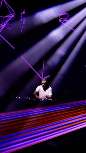 💥 𝐆𝐫𝐨𝐭𝐞𝐬𝐪𝐮𝐞 𝐢𝐬 𝐛𝐚𝐜𝐤! The dancefloor is waiting for you… zorg dat jij erbij bent! 🪩 Nieuwe locatie, herkenbare sound, dit wil je echt niet missen. 🚨 Early tickets SOLD OUT 🎟️ Regular tickets gaan hard – wacht niet te lang! Main stage: Mark Sherry • Daniel Wanrooy • Artento Divini • Adam Seller & more to be announced Kleine zaal: Marvii • Charly2Face • Bdive See you on the dancefloor! #rotterdam #techno #grotesquenl #grotesquemusic #melodictechno | Grotesque