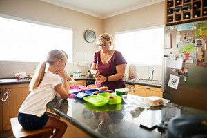 A school bully kept stealing my daughter’s lunch, so I laced her food with laxatives