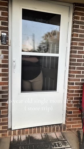 5.2K views · 345 reactions | Quick trip to the store. We really didn’t need much. Of course the kids got snacks and I wanted a big ice cream, but I would have ate that bitch so I’m happy they got their own 藍藍藍藍藍藍 #singlemom #dayinmylife #autismmom | Shellie Sanders | Facebook