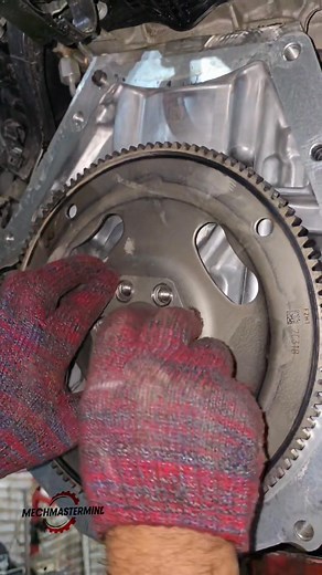 1.5M views · 18K reactions | Change engine oil Seal and transmission oil seal #auto #mechanic #shorts #idea | Atta Ur Rehman | Facebook