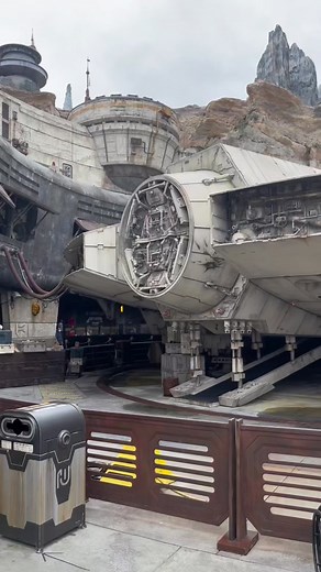 Videos de Trece Catorce (@trece.catorce) con “Star Wars Main Theme - Image Space Orchestra”