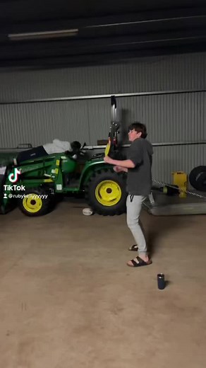 ruby kelly (@rubykellyyy)’s videos with original sound - ruby kelly