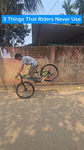 3 Things That Riders Never Use👍 #shortsfeed #youtubeshorts #cycle #stunt