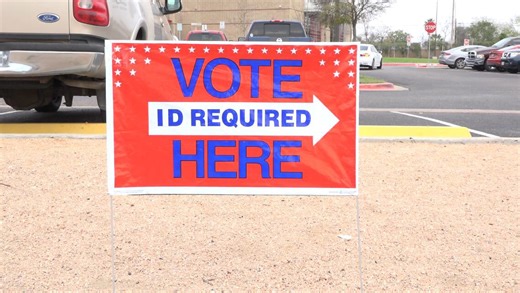 Jackson, Collins leading in 2 top Ga. races, new poll shows