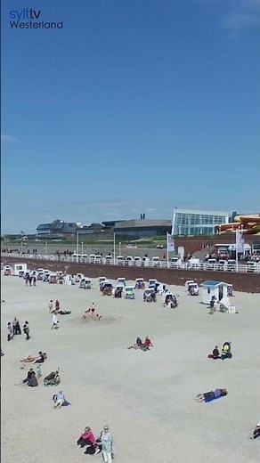 Traumhafte Drohnenaufnahmen über dem Strand von Westerland auf Sylt