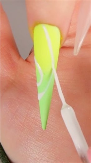 💚 Quick Halloween Nails 💚 #nails #nail #nailart #naildesign #nailgelart #nailtutorial #halloween