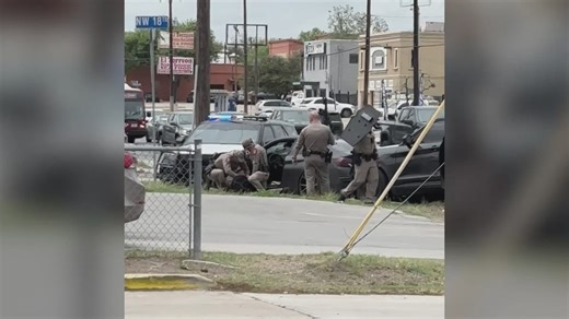 Dramatic video captures moment DPS troopers chase suspect after routine traffic stop