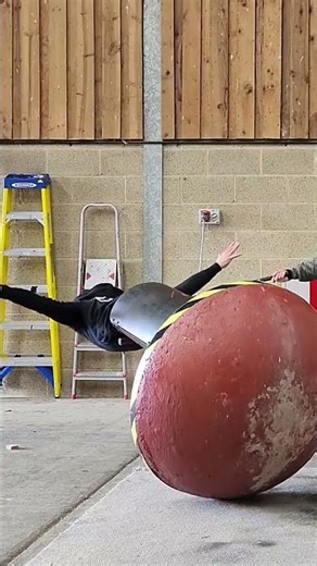 This almost ended badly 😬 thanks to ‪@colinfurze‬ for letting me try this! #engineering #360 #toys