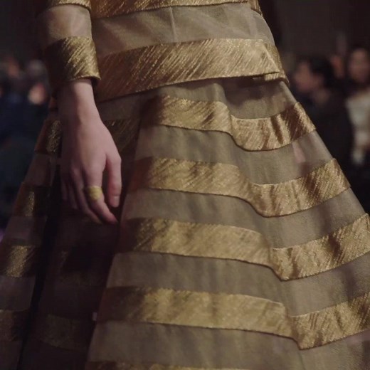 4.5K reactions · 534 shares | Fresh from the runway, relive the key moments of the Spring-Summer 2020 Haute Couture show by Maria Grazia Chiuri. | Dior | Facebook