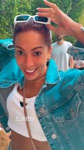 Luísa Sonza via stories 😂😂😂😂❤️ @anitta #anitta | Anittona