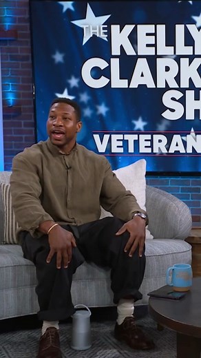 Unlocking Jonathan Majors' Workout Secrets with Kelly Clarkson