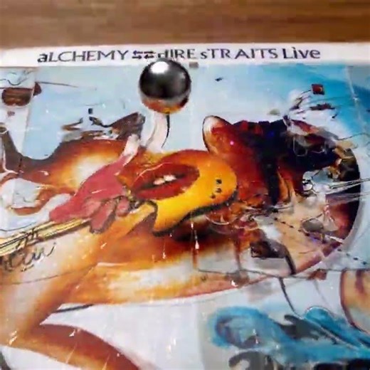 Dire Straits Live on Vinyl… Pure Guitar Sound 🎸 #direstraits #vinyl #classicrock#nowspinningonvinyl