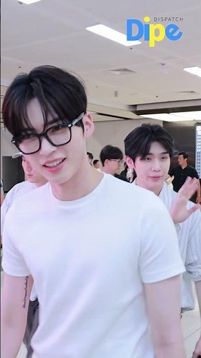 ZEROBASEONE stood out from a mile away🤩제베원, 멀리서도 남다른 포스!🔥#zerobaseone #zb1 #dispatch #kpop