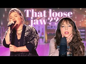 REACTION: Kelly Clarkson covers Fly Away by Lenny Kravitz + vocal analysis