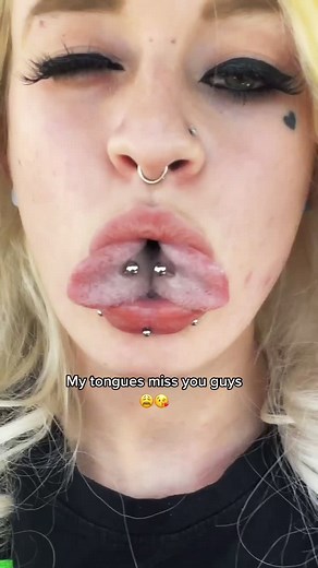 👅 👅 👅 #tonguesplit #splittongue