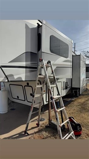 Changed out motor, in order to do that you have to support the Slideout and then take the entire track system out | Mobile RV & Camper Repair