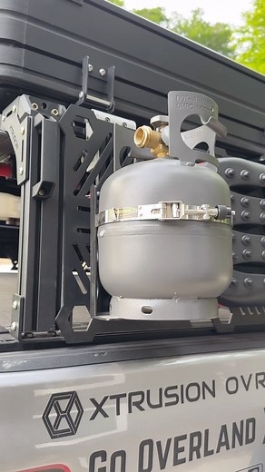 Do you carry propane for camping? 🏕️ I bought a Black Stone Griddle and wanted to make sure I never ran out of propane while camping. This @powertankofficial mount is perfect holding my 5lb tank and mounts up perfectly to my @xtrusionoverland bedrack! Order this mount at Quadratec.com! @quadratec #reels #jeep #camping #overland #overlanding #propane #cooking #campsite #mount #holder #tank #nature #fire #4x4 #offroad #disconnect #peaceful #outdoors #campfire | Lone.rubicon