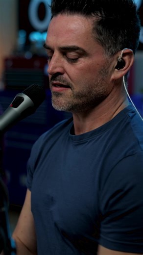 Deano Performs John Spillane's Passage West Live