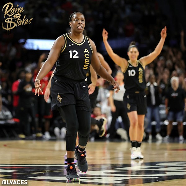 32K views · 2.3K reactions | 퐖퐇퐄퐍 퐈퐓 퐑퐀퐈퐍퐒 퐈퐓 퐏퐎퐔퐑퐒 ☔️ Last night, the Aces dropped a WNBA record 23 3PM (most in a regular season or playoff game). 8 Aces had one or more 3PM breaking the previous record of 7 and for the first time in WNBA history 5 players scored 3+ 3PM. | Las Vegas Aces | Facebook