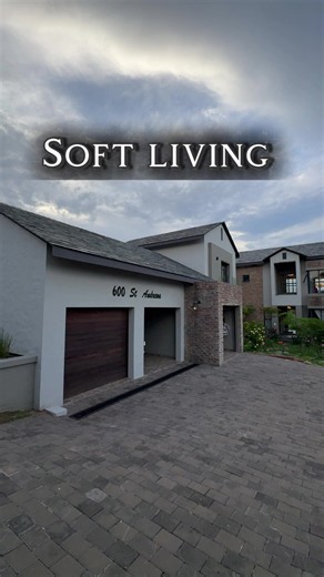 Luxury Homes for Sale R 8 990 000 – Soft Living Property Listing