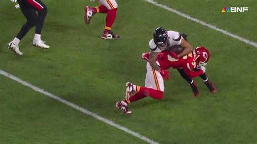 Watson's strong stop leaves Collinsworth in awe: 'That may be the best form tackle I've seen in 10 years'