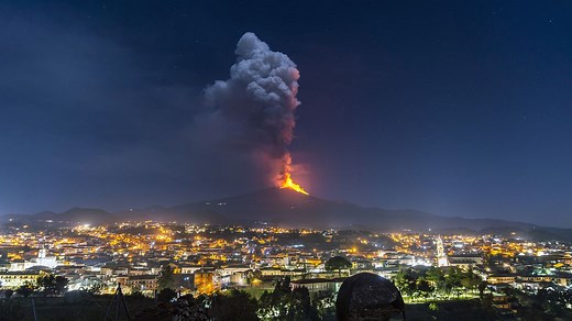 Vidéo. Italie : nouvelle (et spectaculaire) éruption de l'Etna