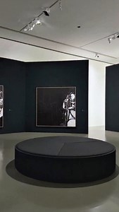 GEORGE CONDO Il s’approprie Rembrandt, rejoue Picasso, déforme les visages jusqu’à la folie. Bienvenue dans le monde halluciné de George Condo. 📍Musée d’art moderne de Paris 🗓️ Jusqu’au 8 février 2026 @museedartmodernedeparis @parismusees @artistgeorgecondo #coupdecoeuraumam | Arts in the City