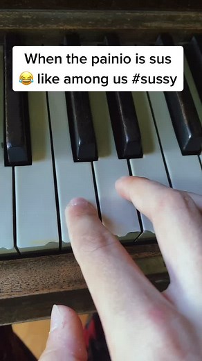 Playing Among Us Theme on the Piano