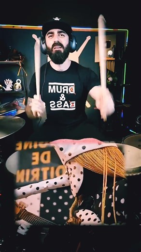 Aliens Angine de Poitrine, Siberiano #estranho #guitar #virtual #music #bass #drums