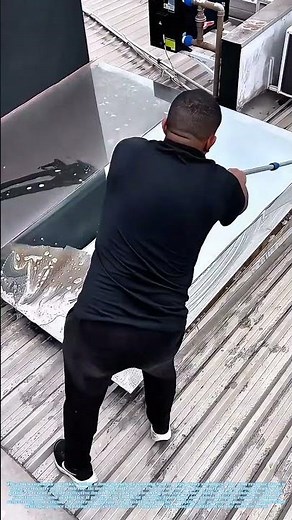 Scrubbing a Mirror: How Gentle Cleaning Preserves Clarity and Longevity