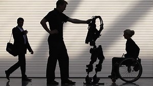 Exoskeleton helps paralyzed walk