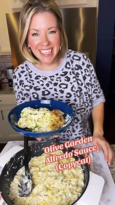 Love this Alfredo sauce! Perfect every time 😋 get the recipe: https://www.stephreallife.com/copy-cat-olive-garden-alfredo-sauce/ #copycatrecipes #olivegardenalfredo #fettuccinealfredo | Stephanie Gigliotti