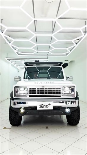 Cruising in style with great vibes by Beas+ body kit Jimny JB74! Beas+ body kit for Jimny JB74 avai