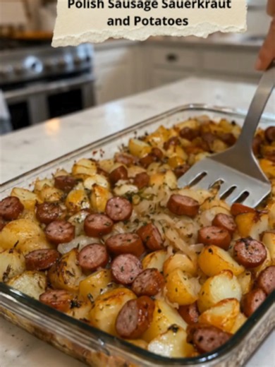 POLISH SAUSAGE, SAUERKRAUT AND POTATOES 🌭🥔 🔥 If you love hearty comfort food, this one hits the spot! Smoky Polish sausage, tender buttery potatoes, and tangy sauerkraut come together in a savory, flavor-packed meal you’ll want to make again and again. 😋 😍 Full recipe is on my page, right under my profile picture ⬆️