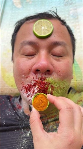 Bột ớt sắc màu,thanh cua,quả việt quất,món khai vị và bánh ngọt ngon. #bản đồ